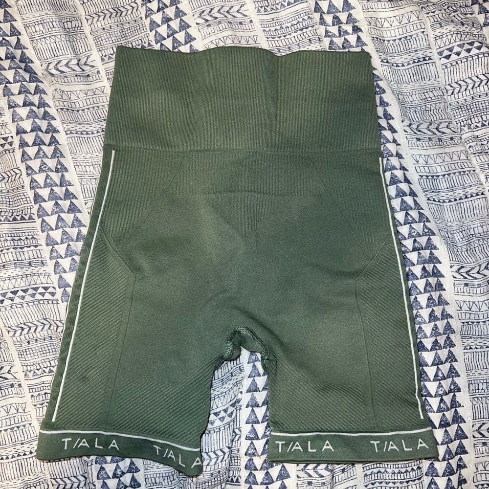 TALA VERVE BIKE SHORTS GREEN/KHAKI